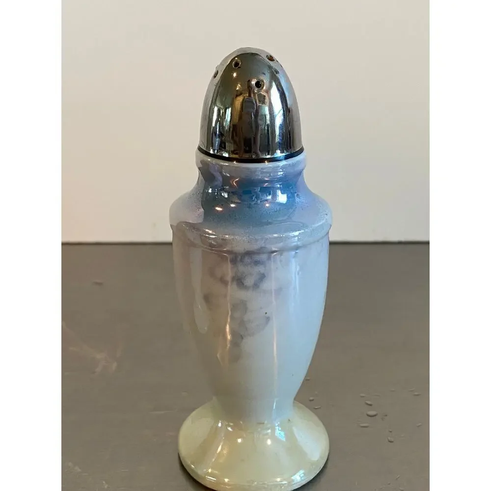 Vintage Goldcastle, Chikusa, Salt and pepper, made in Japan, pearlized